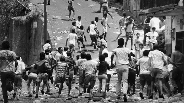 (3) El colapso de la democracia venezolana, ¿algo inevitable ? (1979 - 1999)